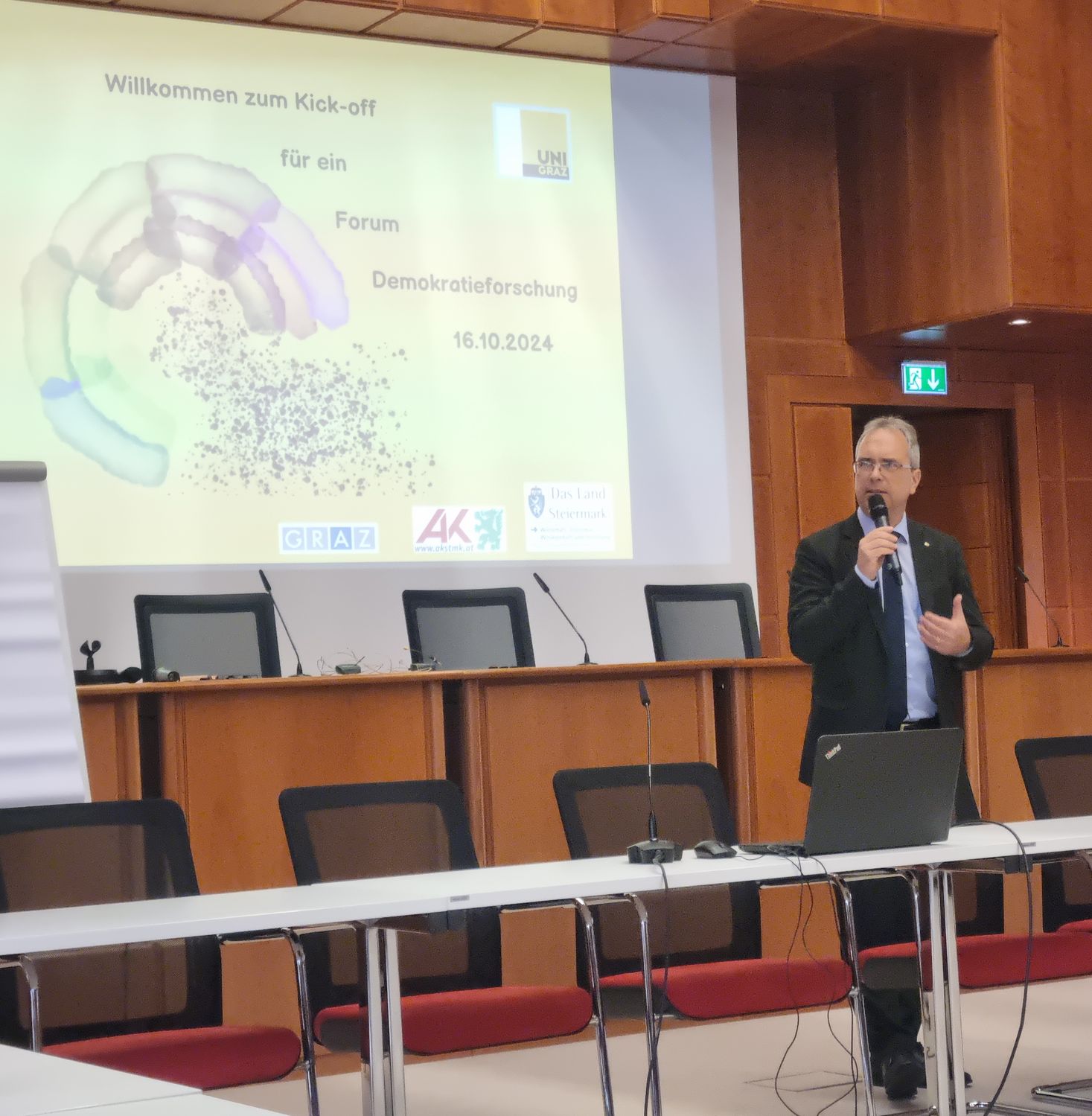 „Demokratie erleben: Einblicke in den Austausch zwischen Wissenschaft und Gesellschaft“